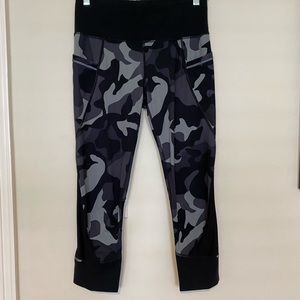 Athleta camo leggings